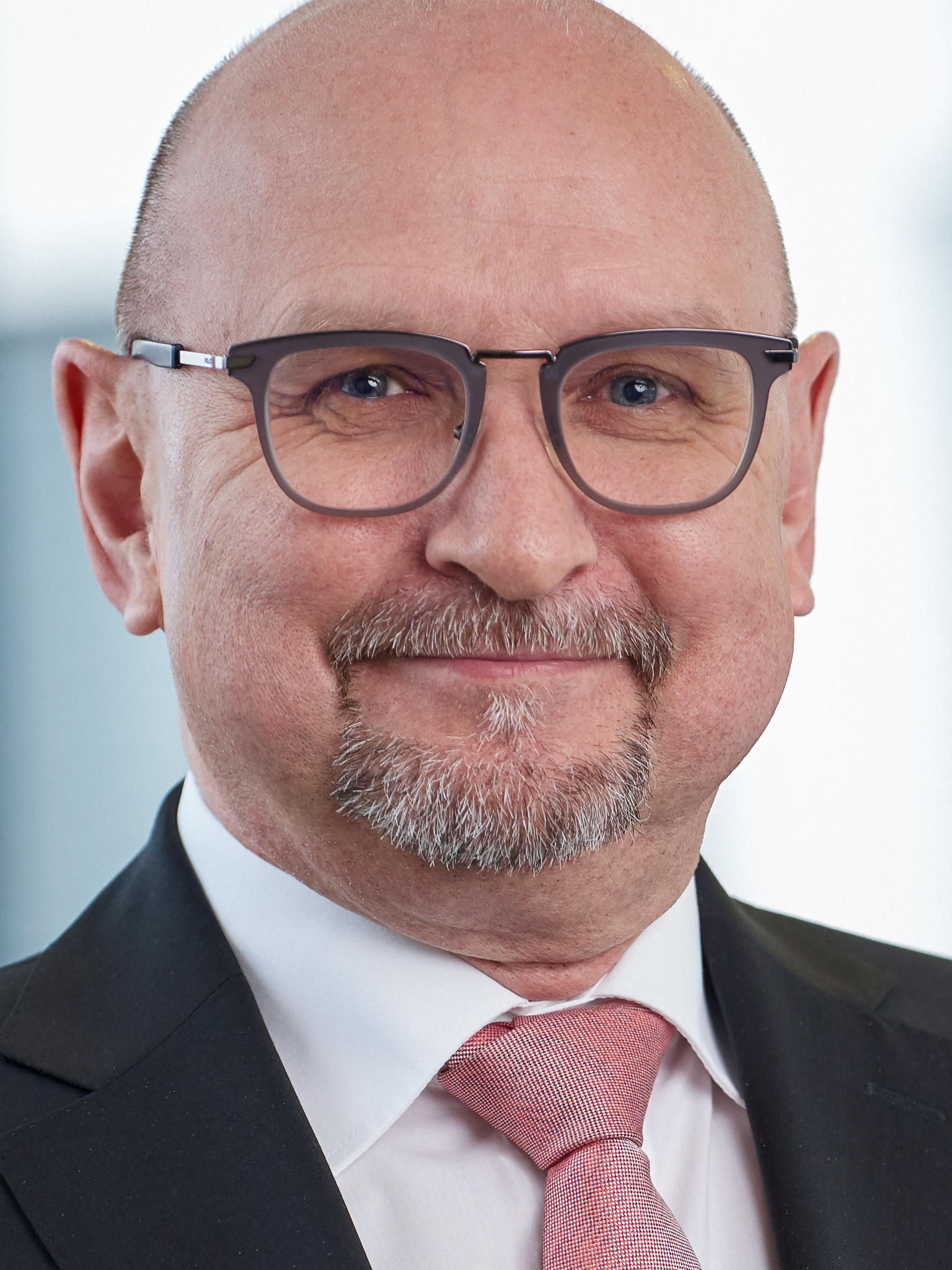 Hans-Peter Hess, Geschäftsführer PEHcon GmbH